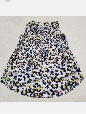 Cabi Fierce Seeing Sports White Blue Animal Print Top Blouse Medium Artsy